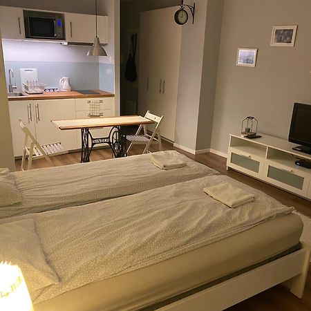 B&B Apartman Eger Buitenkant foto