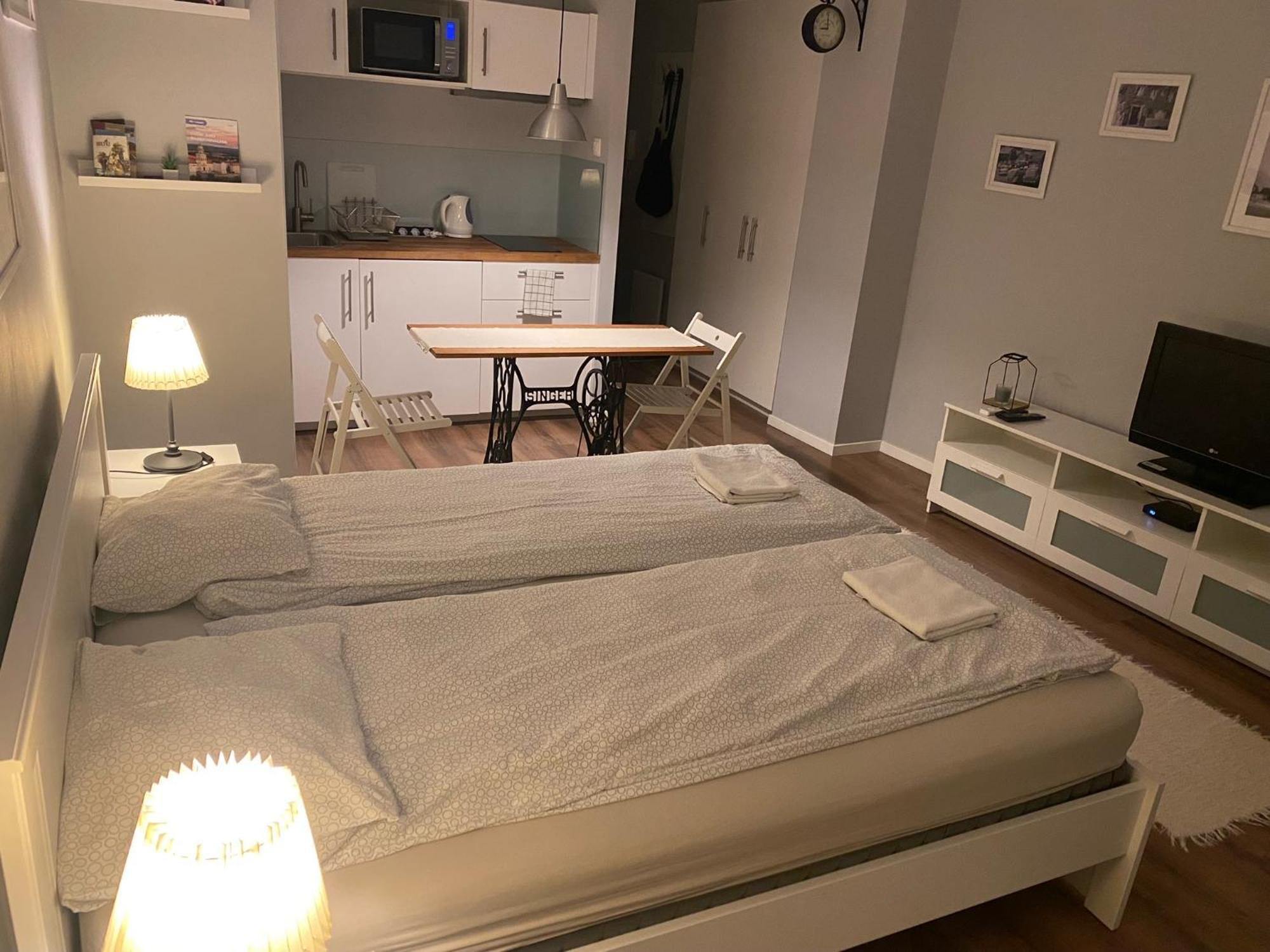 B&B Apartman Eger Buitenkant foto
